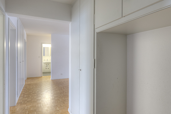 4-Zimmerwohnung mit zwei Balkonen im 1. Stock im Liebefeld 8