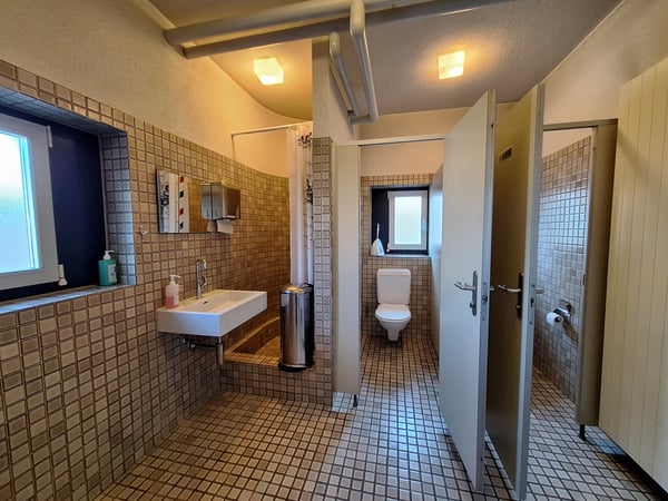 Grosszügige Gewerbe-, Produktions-, Lager- / Büroflächen in Zug 7