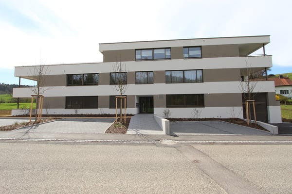 MODERNE WOHNUNG AN IDYLISCHER LAGE
