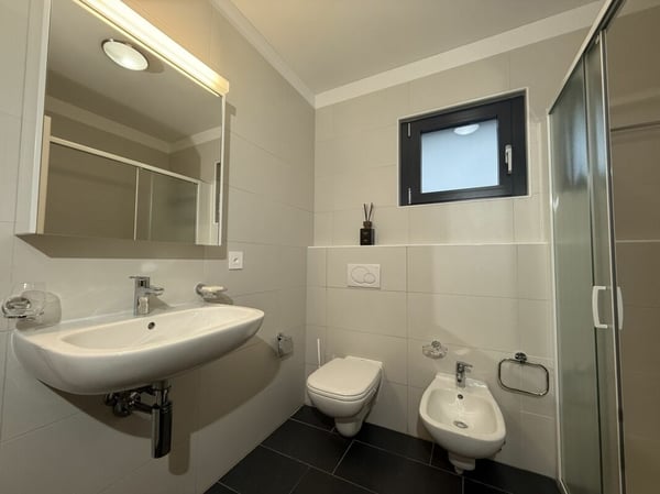 Moderne 1.5-Zimmer-Wohnung in bevorzugter Lage in Locarno 9