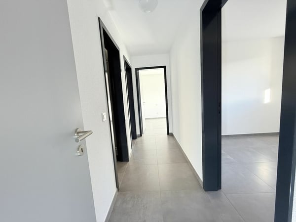 Neue 1.5 Zimmer-Wohnung mit gehobenem Standard in einem Mehrfamilienhaus mit nur 3 Wohneinheiten 7