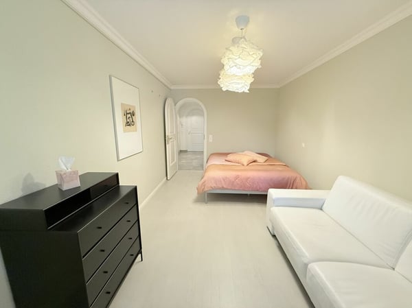 Elegante 1.5-Zimmer-Wohnung mit privatem Garten in exklusiver Lage von Ascona 8