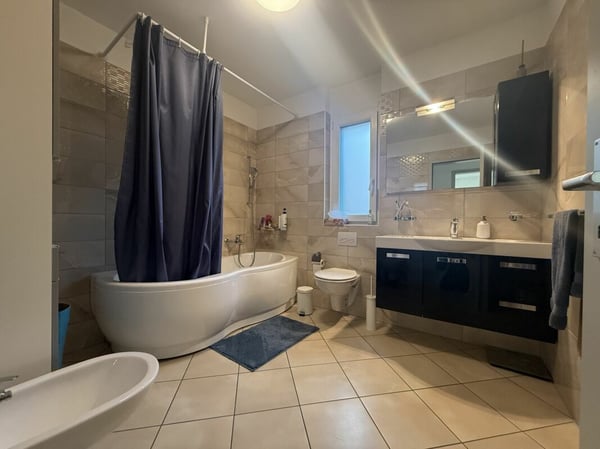 Moderna casa bifamiliare a Gorduno 7