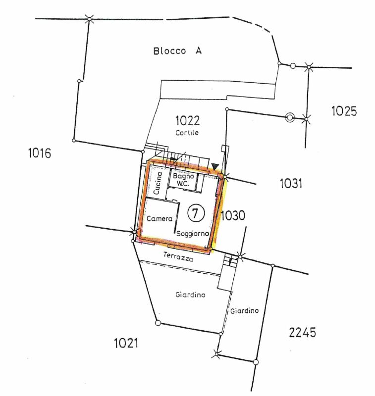 Losone - Haus im Dorfkern (Nucleo) mit zwei 2-Zimmer-Wohnungen