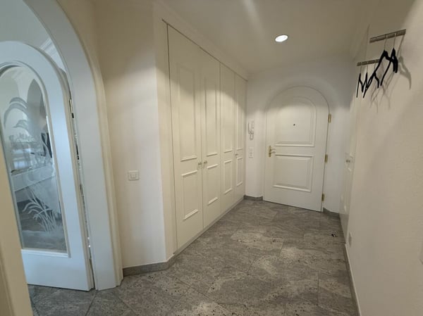 Elegante 2.5-Zimmer-Gartenwohnung in der Residenz Camelia, Ascona 3