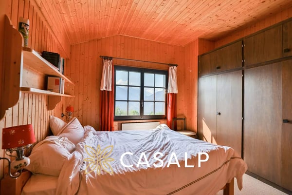 Charmant demi-chalet avec piscine à Mollens 9