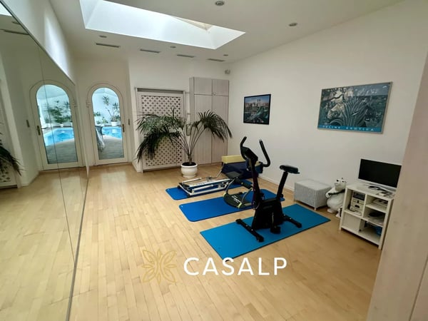 Vaste attique de luxe avec piscine intérieure 12