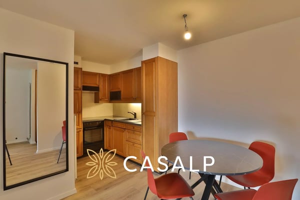 Superbe 2.5 pièces rénové au pied des pistes 8
