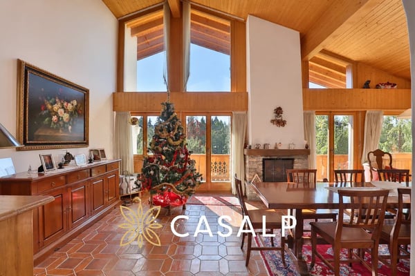 Magnifique chalet avec jardin arboré à Crans