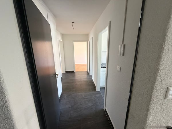 Reserviert: Helle 2.5-Zimmer-Wohnung mit Balkon in Rüti ZH 12
