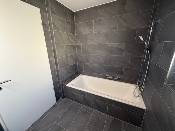 Erstbezug im Eigentumsstandard – 4.5 Zimmer mit 14 m² Balkon 22