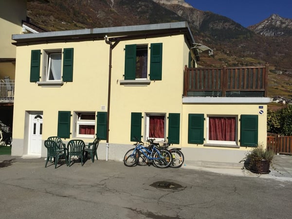 Belle opportunité pour investisseur centre de Fully 1