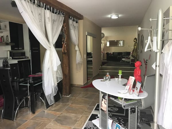 Belle opportunité pour investisseur centre de Fully 6