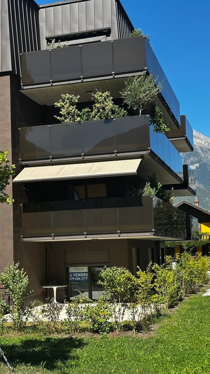 Appartement récent 3,5 pièces, terrasse - jardin au centre de Martigny 11