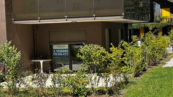 Appartement récent 3,5 pièces, terrasse - jardin au centre de Martigny 10