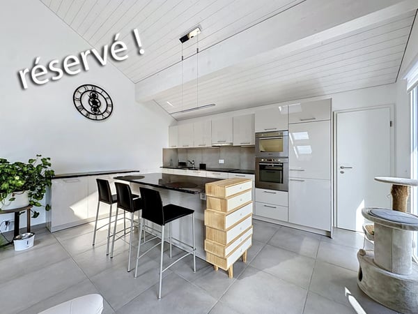 En exclusivité - Appartement lumineux en attique avec vue lac 3