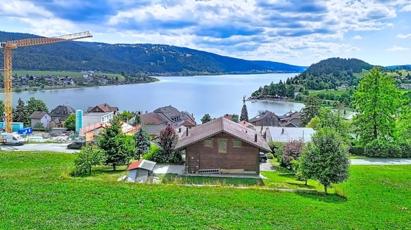 En exclusivité - Chalet individuel avec vue sur le Lac 1