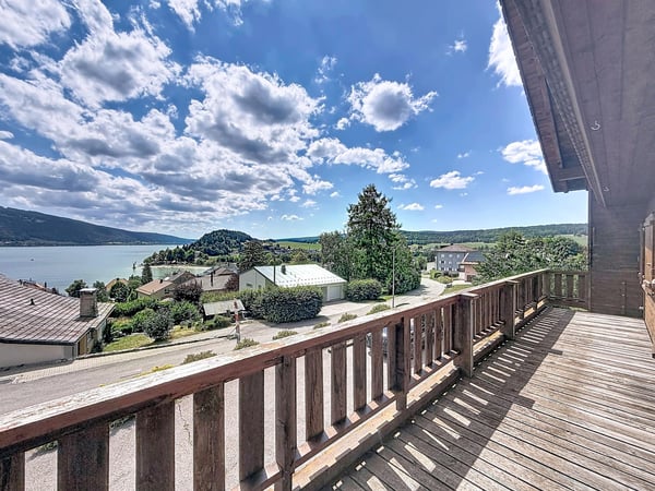 En exclusivité - Chalet individuel avec vue sur le Lac 4
