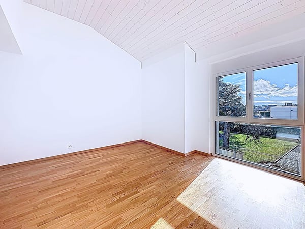 Villa jumelle de 7 pièces avec jardin 7