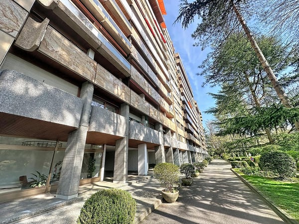 Place de parc intérieure à louer au Plateau de Frontenex à Cologny 1