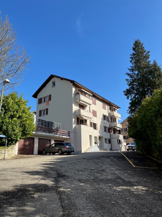 Appartement entièrement rénové 2