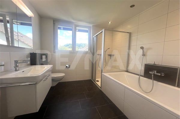 Modernes Reihen-Eckhaus in neuwertigem Zustand 8