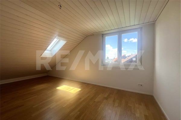 Modernes Reihen-Eckhaus in neuwertigem Zustand 12