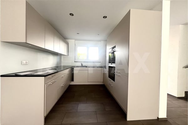 Charmantes neuwertiges Reihenmittelhaus in ländlicher Gegend und trotzdem in Stadt Nähe 2