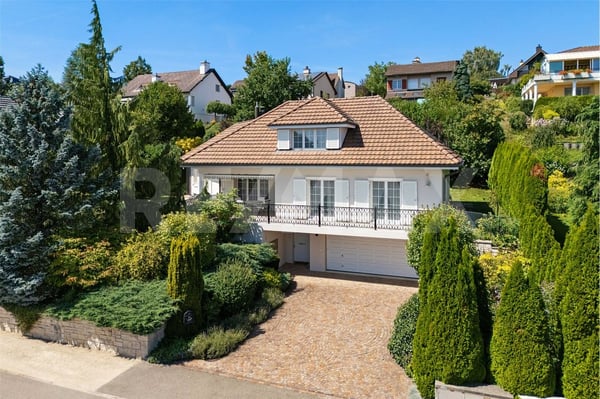 Aufgeweckte Villa mit idyllischem Garten
