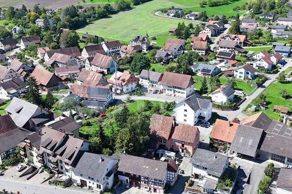 Attraktives Baugrundstück in zentraler Dorflage  Schulen, Freizeit, Natur & Stadtanbindung inkl. 10