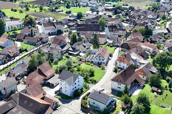 Attraktives Baugrundstück in zentraler Dorflage  Schulen, Freizeit, Natur & Stadtanbindung inkl. 12