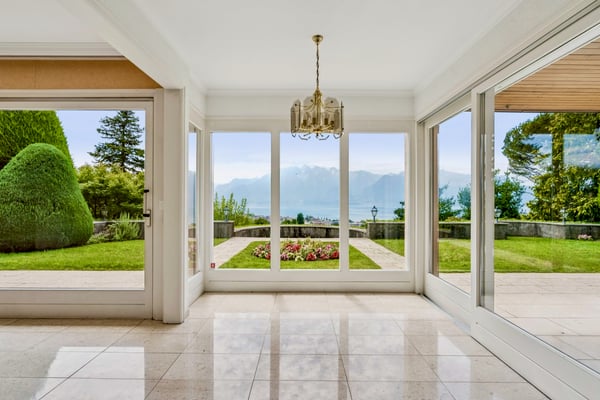 Sérénité panoramique et confort dans une élégante maison familiale 3