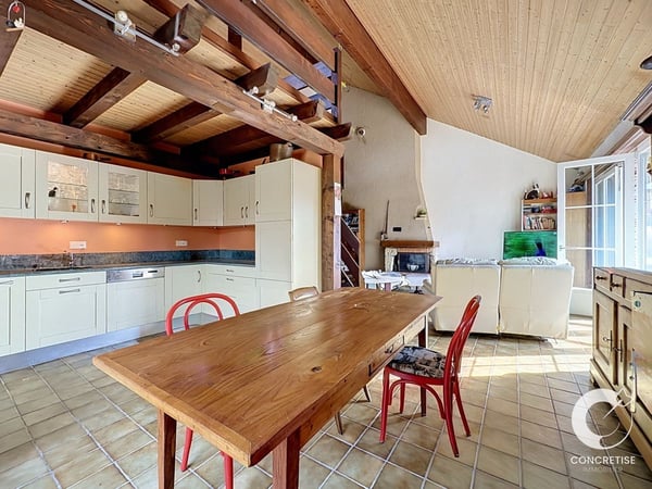 Grand appartement à rénover 7