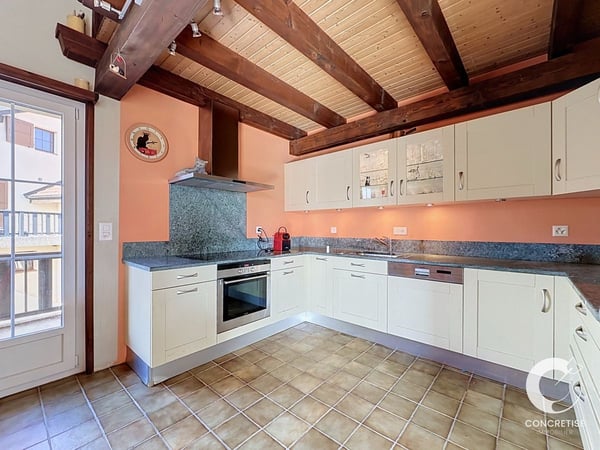 Grand appartement à rénover 6