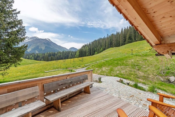 Logieren auf High End Level 1