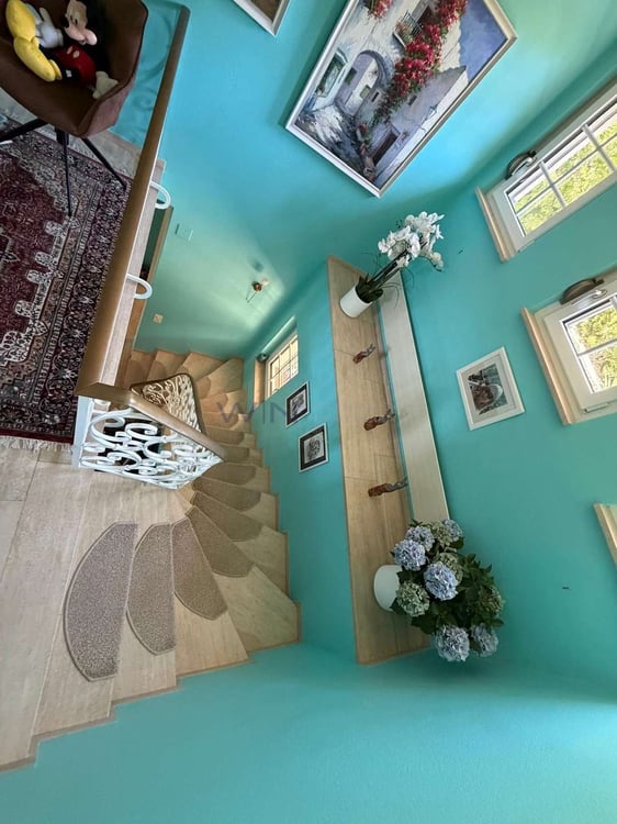 Exklusives Familienhaus mit Pool 9