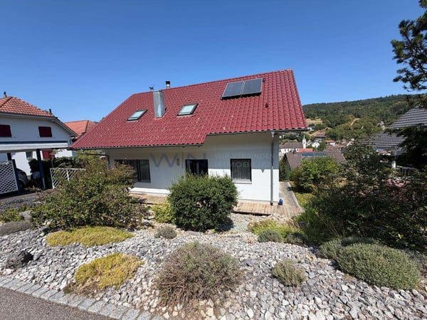 Modernes Minergie Familienhaus im Grünen 2