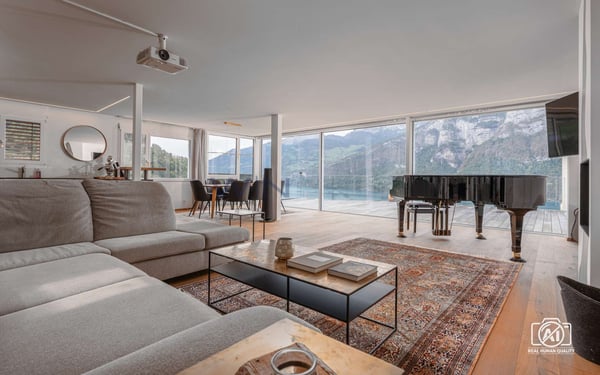 Attika-Terrassenwohnung mit Panorama-Seesicht