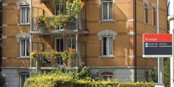 4.5 Zi. Jugendstilwohnung mit Balkon 9