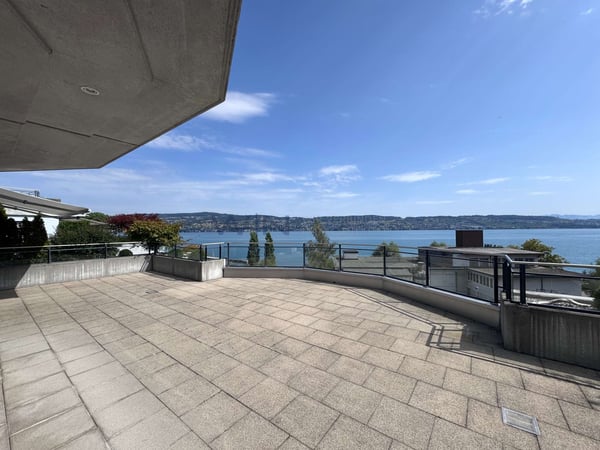 Gesamtpaket - Aussicht viel Ruhe und Garage