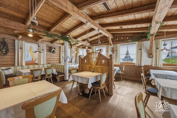 Exklusives Hoteljuwel in erstklassiger Alpenlage 11