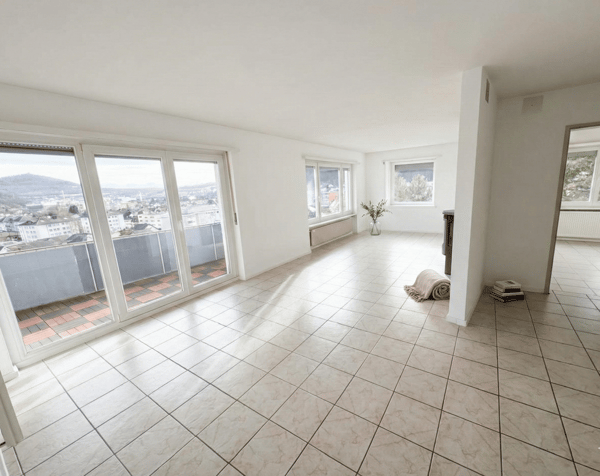 80 m² Terrasse mit Panoramablick — Penthouse-Wohnung über Olten 4