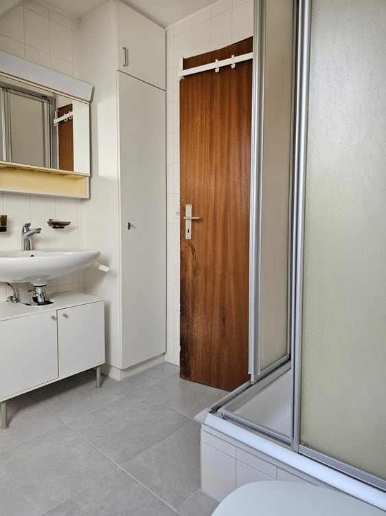 Gemütliches Dachgeschoss-Zimmer in Augst – sofort verfügbar 5