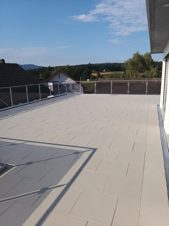 Moderne 3-Zimmer-Terrassenwohnung mit schöner Aussicht 8