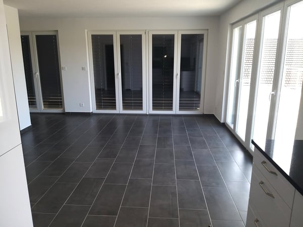 Moderne 3-Zimmer-Terrassenwohnung mit schöner Aussicht 2