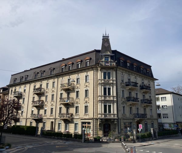 Traumhafte Altbauwohnung zentrumsnah 1