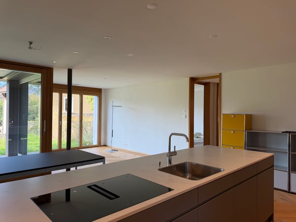 Moderne 1.5-Zimmer-Neubauwohnung in Hünibach 3