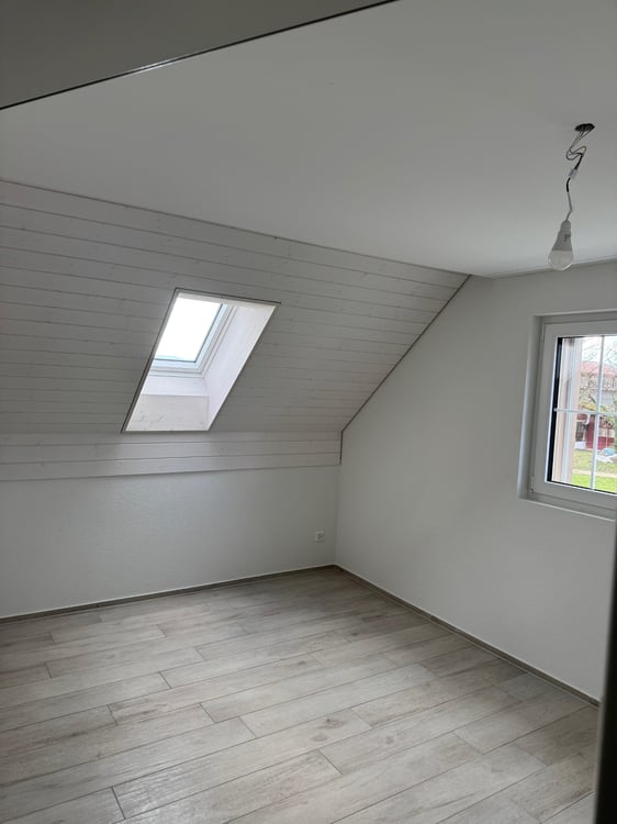 Erstvermietung moderne 3.5-Zimmer-Dachwohnung 4