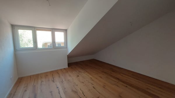 Erstbezug moderne 4.5-Zimmer-Wohnung in Bachs 11