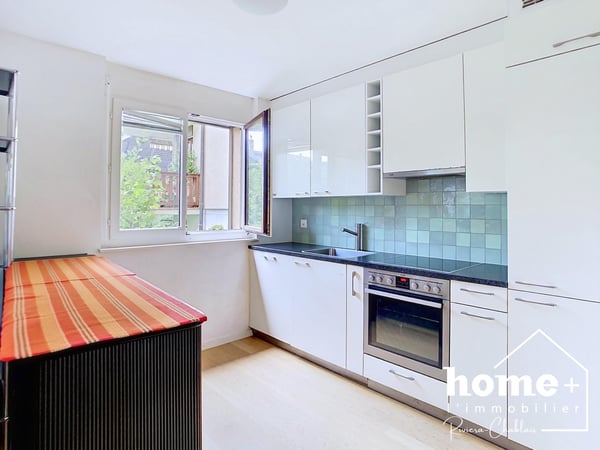 Appartement de 2,5 pièces en rez-de-jardin avec grande terrasse et potager 2